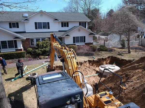 Septic pumping near me in Bayport, NY